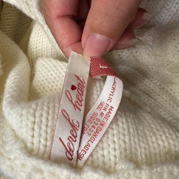 Y2K Coquette White Cable Knit V-Neck Pullover Hoodie Top - Picture 5 of 5